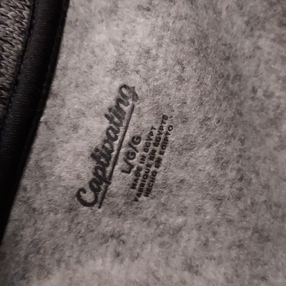 Captivating Pitt Jacket - Picture 7 of 10